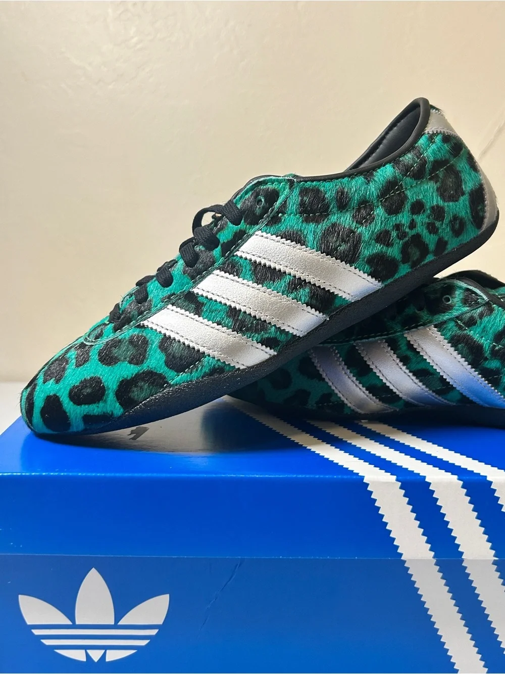 adidas Originals Tokyo W Green Leopard Print Pony Hair Sneakers Size 8.5 NWT